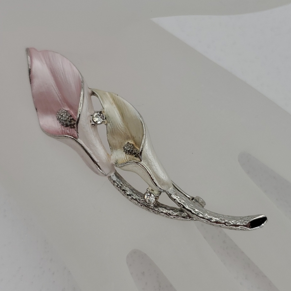 Premier Designs Calla Lily Brooch